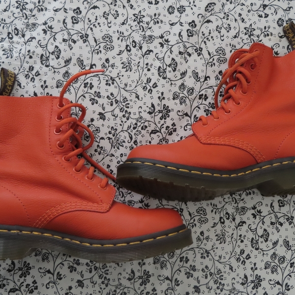 COPY - Dr Martens 1460 Pascal Smooth Orange Leather Ankle Boots RARE Discontinu… - Picture 3 of 11